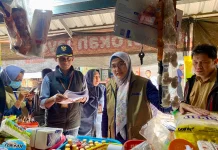 Sidak Pasar, Bulog Kediri Pastikan Harga Pangan Stabil