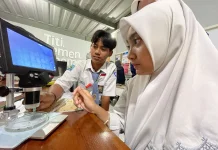 SMAN 1 Driyorejo menuju Sekolah Bebas Plastik