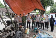 Polres Kediri Salurkan Bantuan Sumur Bor di Masjid Al-Huda