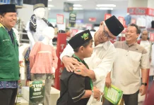 Puluhan Anak Yatim di Kota Kediri Belanja Kebutuhan Lebaran