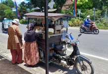 Mengenal Sebutan 'Bakul Etek' untuk Pedagang Sayur Keliling