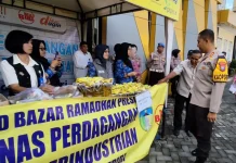 Harga Murah, Warga Serbu Bazaar Ramadan Presisi