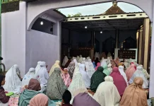 Ratusan Umat Muslim di Kediri Ikuti Salat Idulfitri 1447 H