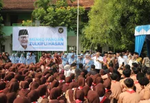 Menko Pangan Bersama Bupati Tinjau Implementasi MBG di Jombang