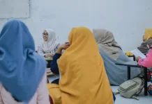 Menjaga Eksistensi Kampung Inggris Pare Melalui Pecel Baris