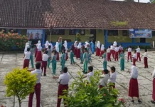 Mengurangi Penggunaan Gadget, Siswa diajak Bermain Bersama