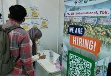 Hari Kedua, Pencari Kerja Berbagai Daerah Memadati Job Fair
