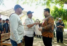 Bupati Kediri Bantu Benih Jagung dan Traktor Wujudkan Ketahanan Pangan