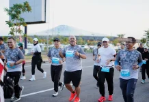 Ribuan Pelari Meriahkan Kediri Half Marathon 2026 di Bandara Dhoho
