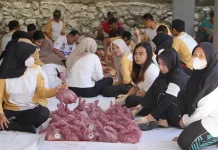 Imigrasi Kediri Tingkatkan Kepedulian Sosial dengan Berbagi Daging Kurban