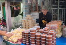 PKL Dapatkan Berkah Rezeki pada Haul Gus Miek ke-34