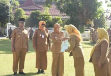 Serahkan SK, Ini Pesan Wali Kota Kediri untuk Para Guru