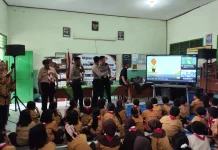 Taruna Akpol Tanamkan Disiplin kepada Siswa SD Bangsal 4