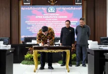 Pemkab Kediri dan DPRD Sepakati Raperda Pertanggungjawaban APBD 2025