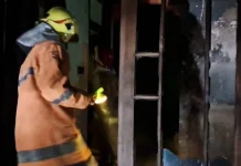 Rumah Terbakar, Lansia Rugi hingga Rp500 Juta