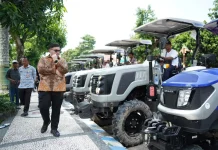 Hadapi Kemarau, Mas Dhito Gandeng Pertamina dan PLN Amankan Air untuk Petani