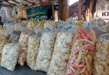 Tak Tergerus Zaman, Aneka Kerupuk Tradisional Selalu Dicari Pembeli