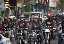 Jamda RX-King Jatim 2 di Kediri, Bikers Tebar Kepedulian dari Jalanan hingga Sungai