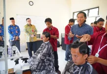 Ciptakan SDM Pekerja Unggul, Bupati Kediri Beri Pelatihan Kerja