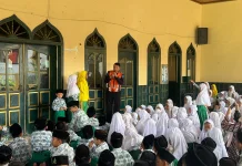 KAI Tanamkan Disiplin Keselamatan Kereta kepada Pelajar Nganjuk
