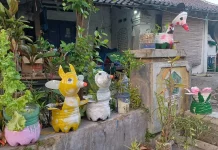 Warga Desa Banjarejo Sulap Galon Bekas Jadi Pot Karakter Lucu
