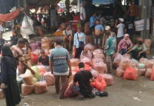 Pasokan Turun Drastis, Harga Cabai di Pasar Induk Pare Naik
