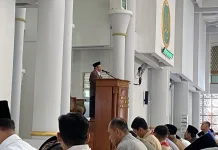 Umat Islam Wujudkan Nasionalisme Pasang Bendera dan Ikuti Upacara