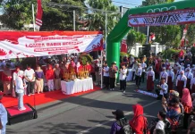 Tanamkan Disiplin, Vinanda Berangkatkan 300 Pleton Peserta Lomba Baris SD/MI
