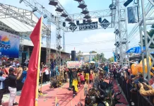 Pawai Budaya Desa Canggu Menarik Antusias Generasi Muda
