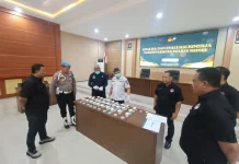 Uji Integritas Personel, Anggota Satresnarkoba Polres Kediri Jalani Tes Urine