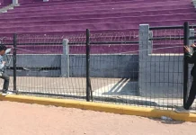 Kejar Target Laga Kandang, Pagar Tribun C dan D Stadion Brawijaya Diganti