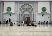 Mengajak Seluruh Umat Islam untuk Memakmurkan Masjid