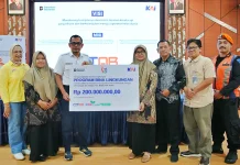 Tingkatkan Kepedulian Sesama, KAI Daop 7 Salurkan TJSL Rp445 Juta