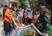Setetes Air Jadi Berkah, Kehadiran TNI Harapan Warga Desa Surat
