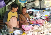 Harga Beras Premium di Pasar Setono Betek Kota Kediri Rp15 Ribu Per Kilogram