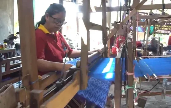 Bulan Ramadan, Permintaan Sarung Goyor Jombang Meningkat