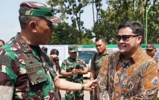 Bupati Kediri Dampingi Pangdam V/Brawijaya Tinjau Lokasi Pembangunan Yonif TP