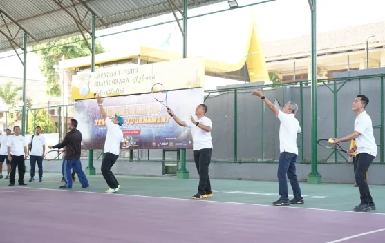 Puluhan Tim Ganda Putra Meriahkan Turnamen Tenis Kapolres Kediri Cup 2026