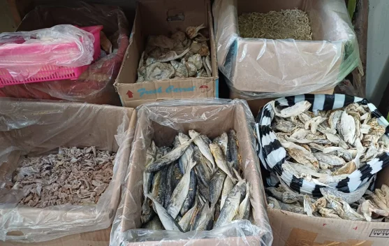 Aneka Jenis Ikan Asin Masih Menjadi Primadona Warga Kediri