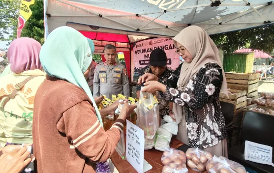 Atasi Kelangkaan Sembako, Kakorbinmas Polri Tinjau GPM di Kediri