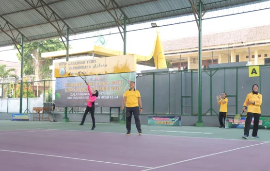 Turnamen Tenis Piala Kapolres Kediri Semarakkan HUT Polwan ke-78 dan HKGB ke-74