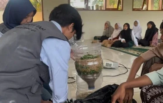 Komposter dari Galon Bekas, Inovasi Mahasiswa UB Kediri Ajak Warga Bebas Sampah