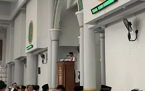 Berbagai Manfaat Melantunkan Salawat Nabi