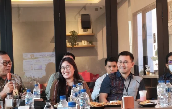 FKIJK Kediri-Madiun Gelar Financial Journalist Class Sesi 3