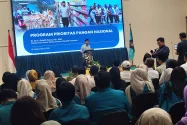 Menko Pangan Pastikan 33,2 Juta Keluarga di Indonesia Dapat Beras Gratis
