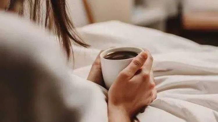 Kopi saat Sahur dan Kualitas Tidur