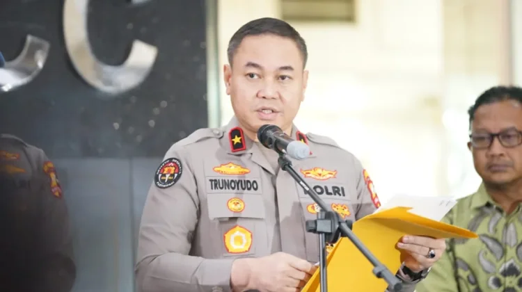 Kapolri Perintahkan Tes Urine Serentak Seluruh Personel Polri