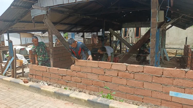 Progres Rehab Rumah Warga Petoaha Masuki Pasang Bata