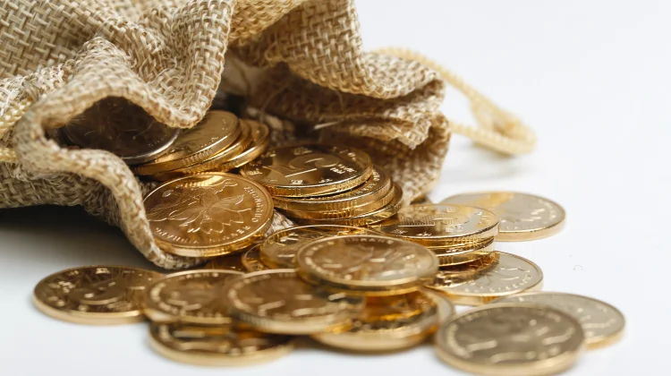 Kenaikan Harga Emas Akhir Februari Picu Pembeli FOMO