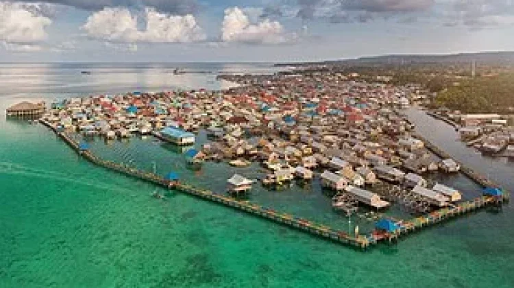 Pesona Pariwisata Bahari Sulawesi Tenggara